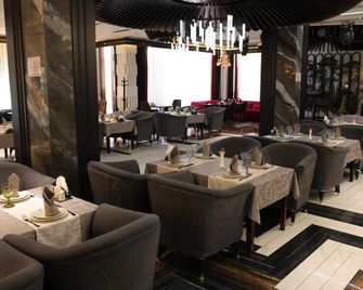 Zarafshan Grand Hotel - Navoi - Restaurante