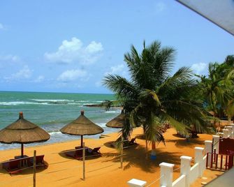 Charlestina Beach Resort - Elmina