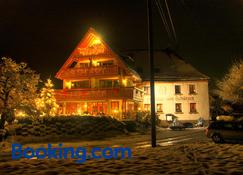 Landgasthof zum Schützen - Oberried - Gebouw