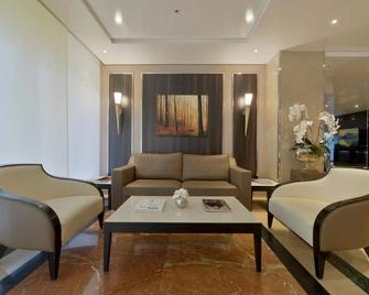 Nash Airport Hotel - Meyrin - Lounge