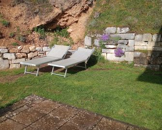 Casa Pie' di Monte Refuge - 비세그나 - 파티오