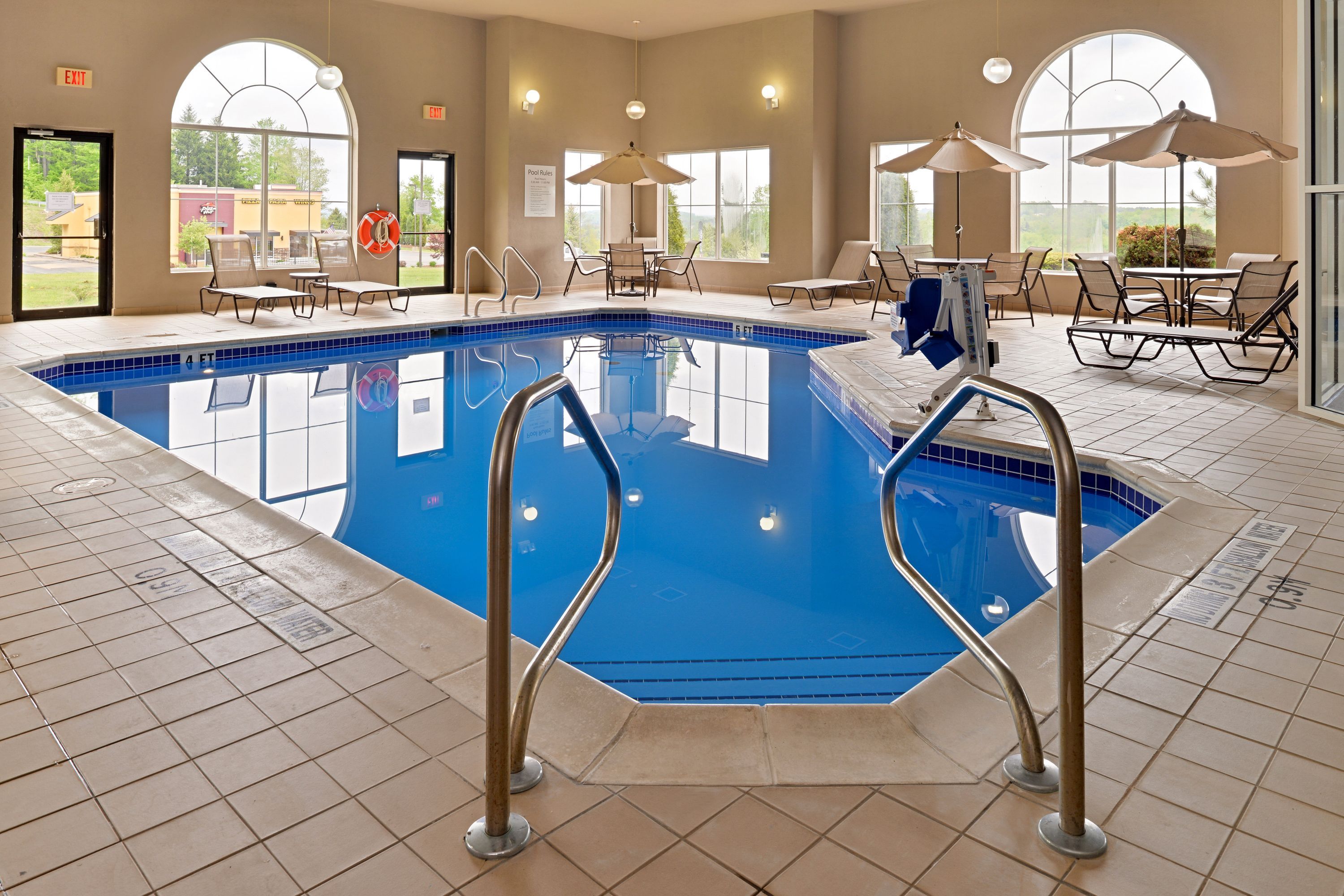 Holiday Inn Express & Suites St Marys By IHG