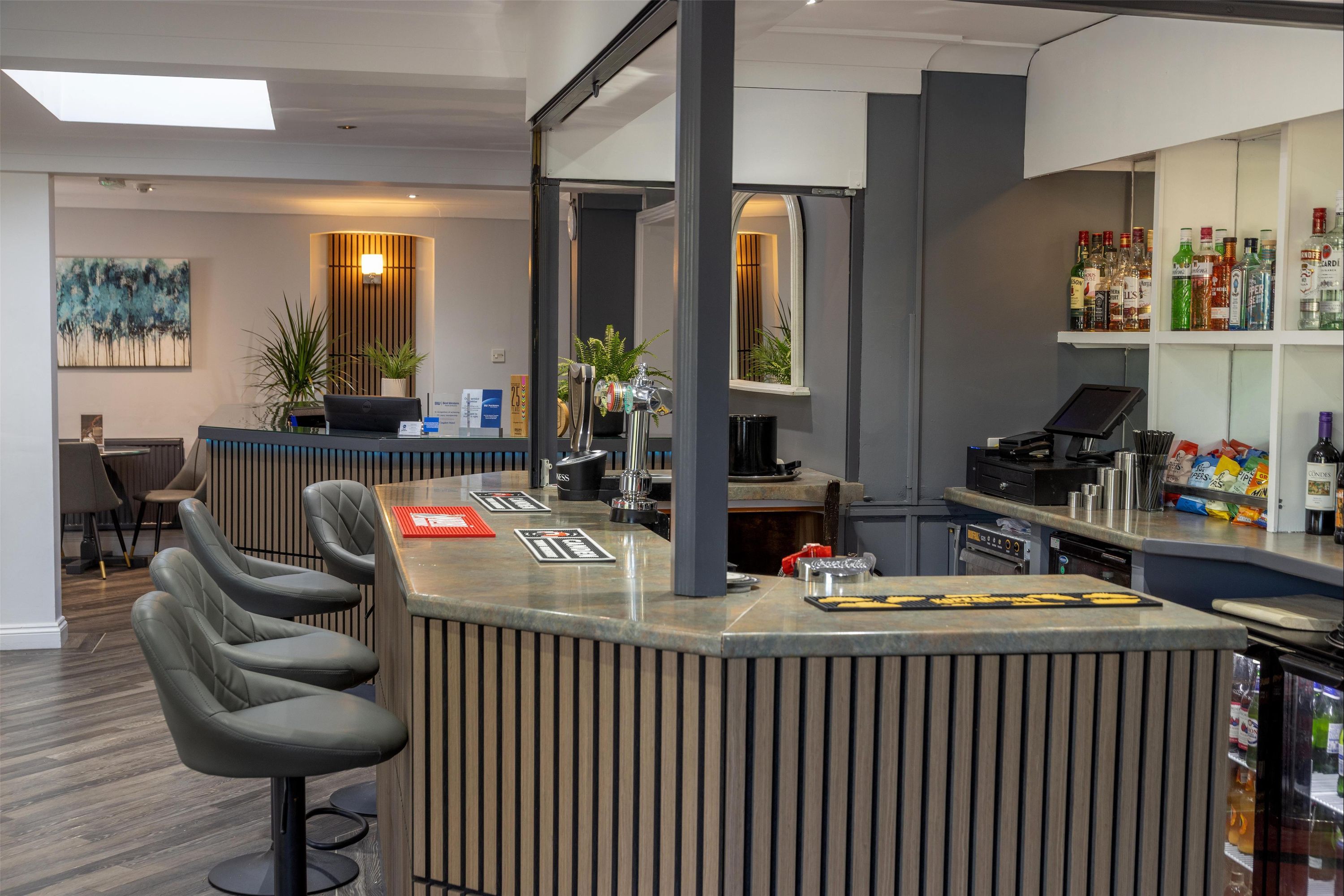 Best Western Claydon Hotel - איפסוויץ' - בר