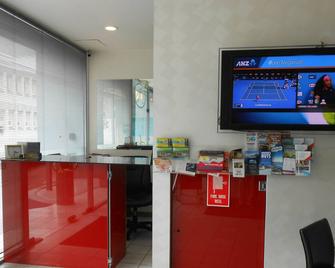 Harringtons102 - Hobart - Front desk