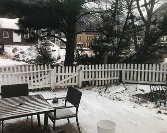 A jewel of a cozy cottage on the stream - Georgetown - Patio