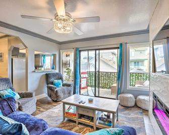 Pismo Beach Condo Less Than Walk to Beach and Wineries! - Pismo Beach - Oturma odası