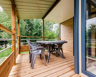 Mobil-home Tout Confort - Granges-Aumontzey - Balcón