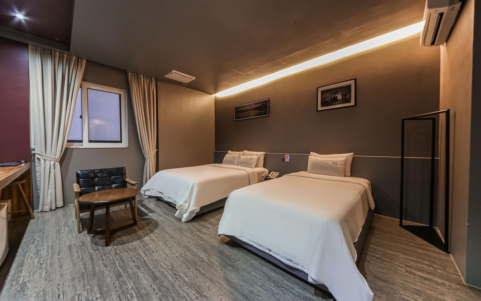 Jeonju Sinsigaji Day Nice