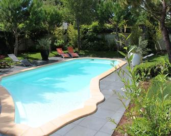Bacchus cottage, quiet cottage - Beaune - Pool
