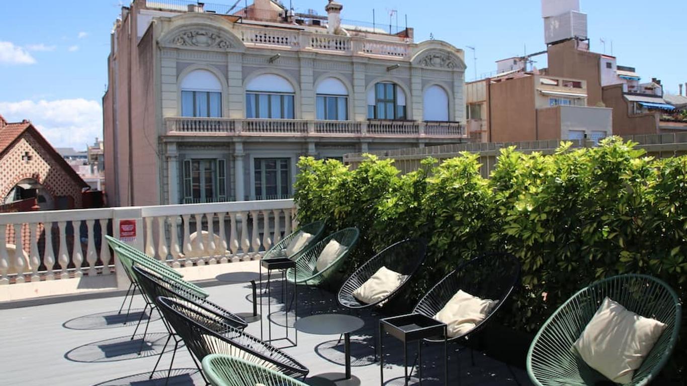 Sant Jordi Hostels Rock Palace