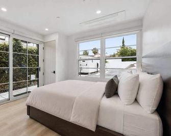 Casa Jardin, a ZenStay Hotel - Santa Barbara