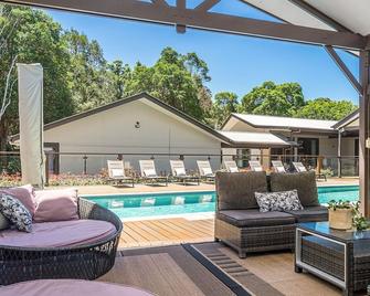 Lennox Coastal Retreat - resort-style home w. pool - Lennox Head - Bể bơi