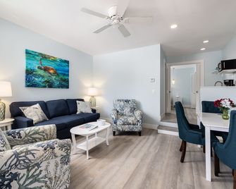 Rock Reef Resort - Key Largo