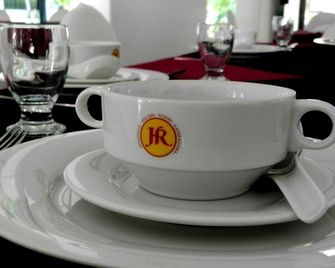 Jayasinghe Holiday Resort - Kataragama