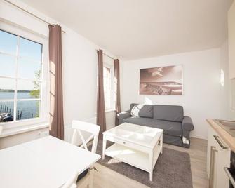 Ferienwohnung/app. für 4 Gäste mit 36m² in Karschau - Rabenkirchen-Faulück - Sala de estar