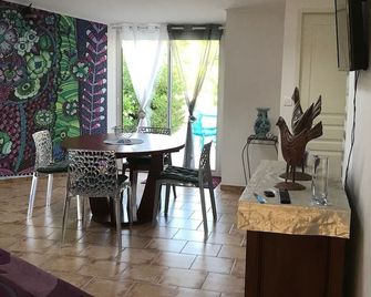 House with swimming pool in lavender fields near the Gorges du Verdon - Estoublon - Comedor