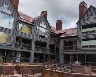 Near Historic Downtown Ski-Inski-Out Valley Views Etta Place 5 by Avantstay - Telluride - Toà nhà