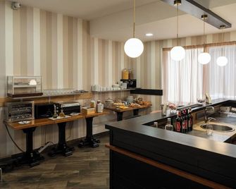 Hotel San Michele - Naples - Kitchen