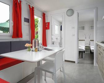 The Camp by Maggiore Suites - Maccagno - Essbereich