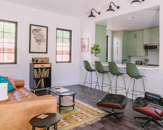 Sacramento Guest House With Patio About - Sacramento