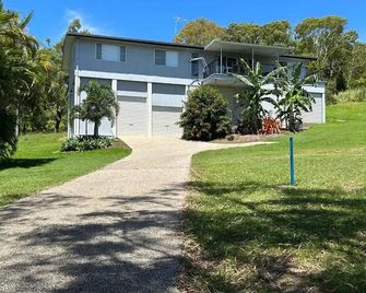 Relax @48 Close To Beach Sleeps 7 - Yeppoon