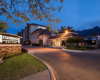Staybridge Suites Monterrey - San Pedro By IHG - Monterrey - Edificio