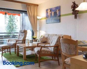 Appartmentvermietung Terrassenpark Schonach - Schonach im Schwarzwald - Living room