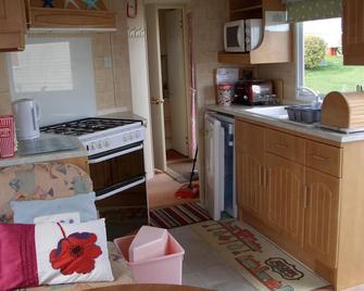 colin and Annie's caravan west wayland caravan park - Looe - Cocina