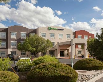Holiday Inn Express & Suites Santa Fe By IHG - Santa Fe - Edificio