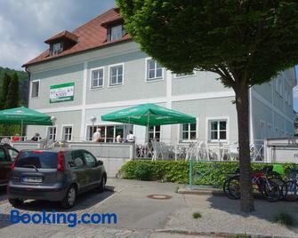 Hotel-Restaurant Goldenes Schiff - Sankt Aegidi - Building