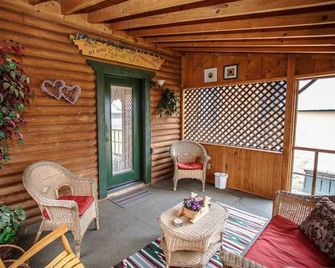 Encanto Lodge - Downtown Chama 1 Block From Train - Chama - Patio