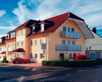 Hotel Waldeck Garni - Kist - Building