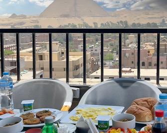 pyramids tower view inn - Cairo - Varanda