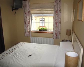 O Neills Bed and Breakfast - Dingle - Bedroom