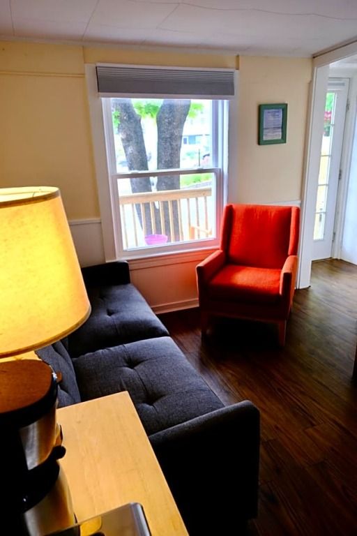 ذا لاندينغز إن آند كوتيدجيز آت أوتشيرد بيتش - أولد اورشيرد بيتش - غرفة معيشة