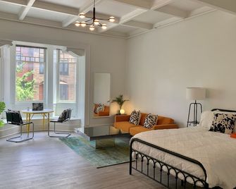 Lux Studio Apartment | Baltimore, MD - Baltimore