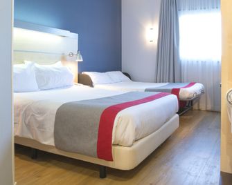 Holiday Inn Express Valencia - Bonaire By IHG - Valencia - Bedroom