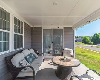 Luxury 4br Retreat Kitchen Grill Fireplace - Winchester - Patio