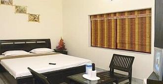 Hotel Taj Homestay - Agra - Bedroom