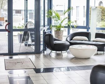 Stargaze Forum Hotel Düsseldorf-Hilden - Hilden - Лаунж