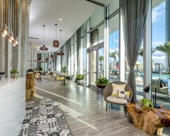 Lyfe Resort & Residences - Hollywood - Lobby
