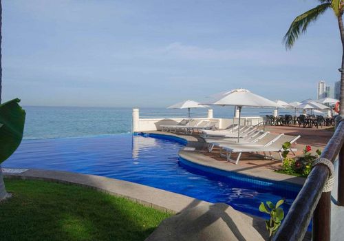 Get Plaza Pelicanos Grand Beach Resort 82 2 6 8 Puerto Vallarta For iPhone Free Get Wallpaper Plaza Pelicanos Grand Beach Resort 82 2 6 8 Puerto Vallarta For iPhone