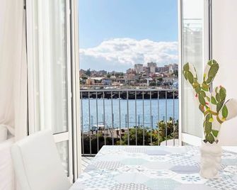 iDream Apartment & Rooms - Κατάνη - Μπαλκόνι