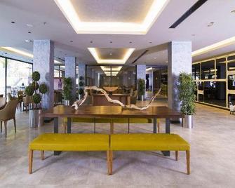 Mirage World Hotel - İçmeler - Lobby
