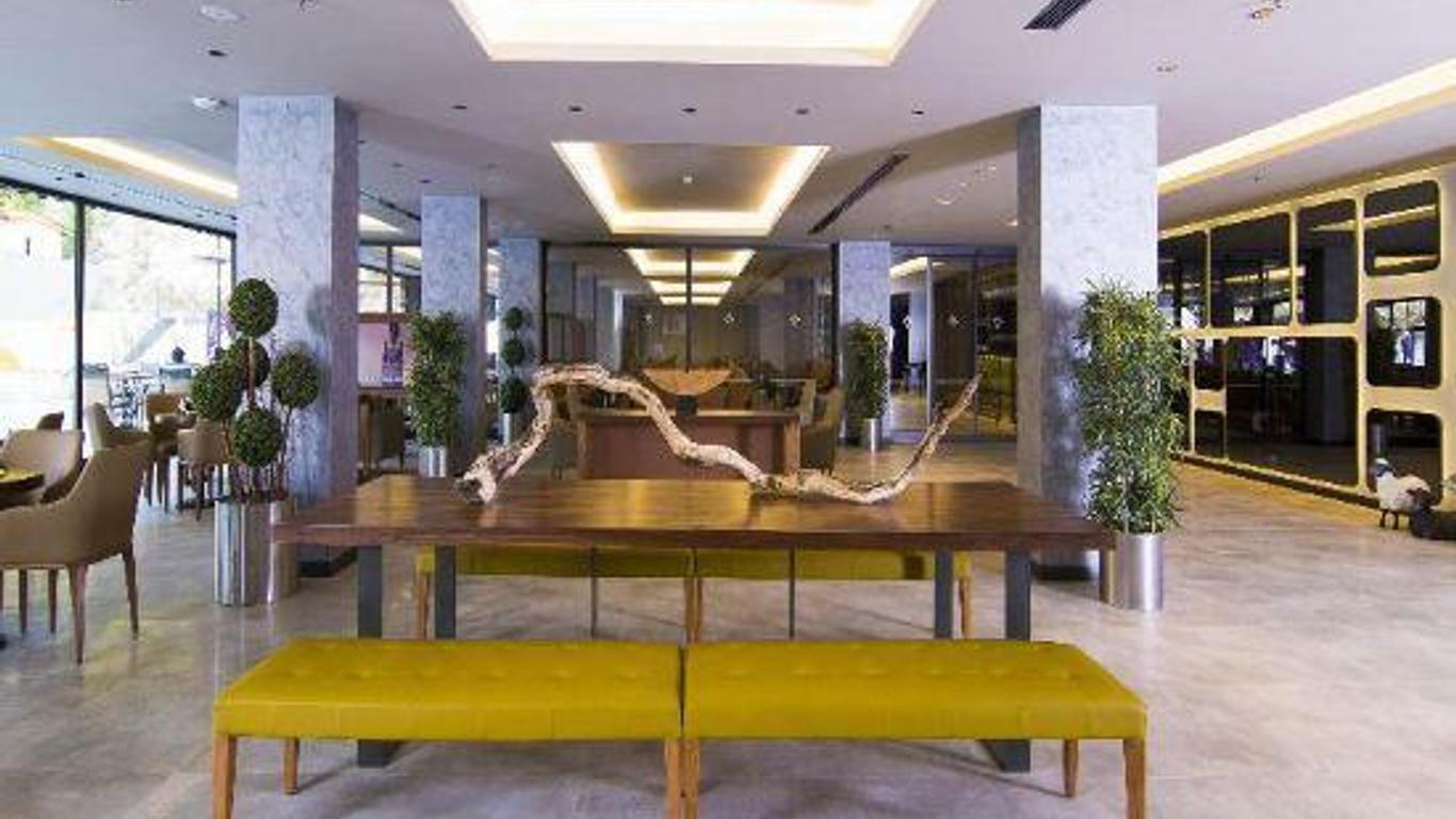 Mirage World Hotel