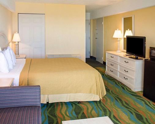 Quality Inn Suites Oceanfront Ab 52 2 1 9