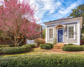 The Cottage on Hancock - entire historic cottage - New Bern - Building