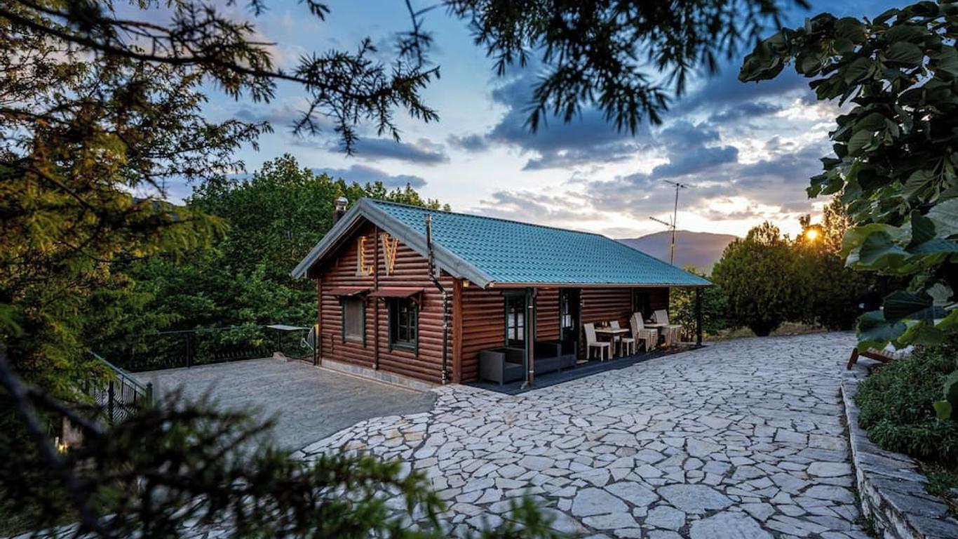 Chalet Likouresi Village