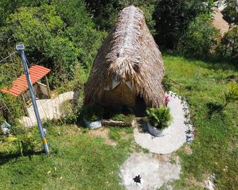 Enjoy a magical stay in glamping green view with a private jacuzzi. - Cocorná