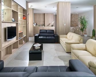 Hotel Atlantic & Spa - גביצ'ה מארה - סלון